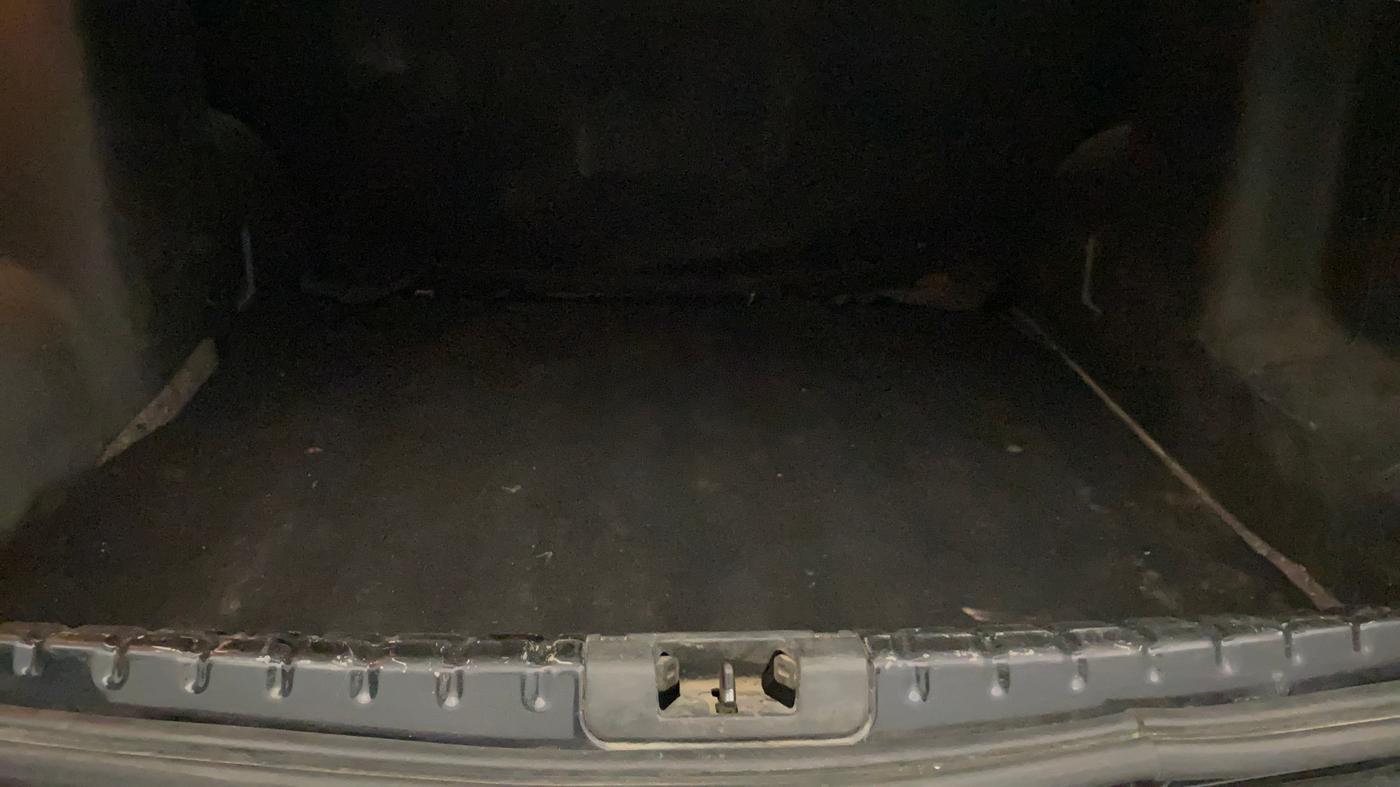2018 Nissan Terrano  XL D Plus, Diesel, Manual, 1,00,195 km, Boot Inside