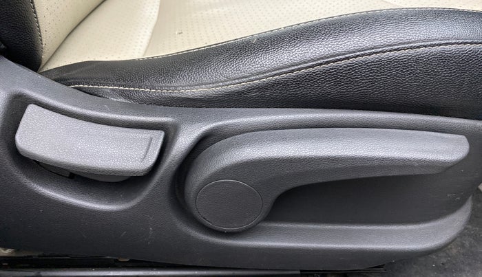 2018 Hyundai Verna 1.6 CRDI SX + AT, Diesel, Automatic, 91,198 km, Driver Side Adjustment Panel