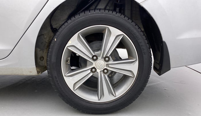 2018 Hyundai Verna 1.6 CRDI SX + AT, Diesel, Automatic, 91,198 km, Left Rear Wheel