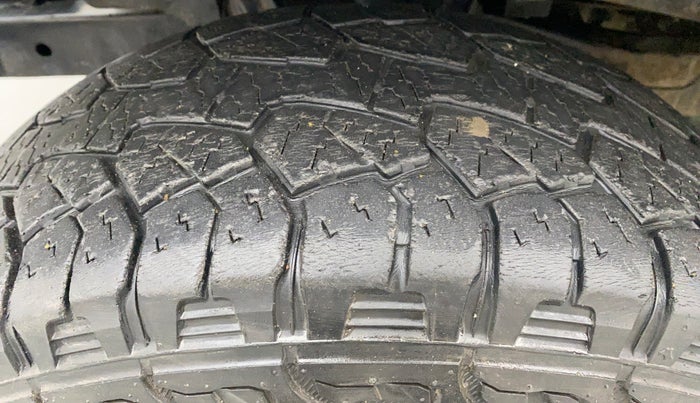 2014 Mahindra Thar CRDE 4X4 BS IV, Diesel, Manual, 46,933 km, Left Front Tyre Tread