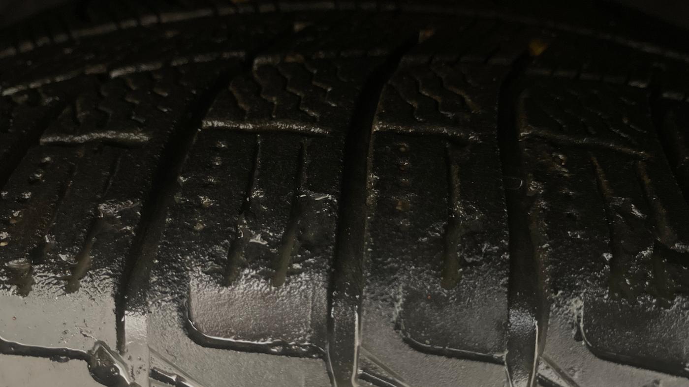 2018 Maruti Baleno DELTA DIESEL 1.3, Diesel, Manual, 94,983 km, Left Front Tyre Tread
