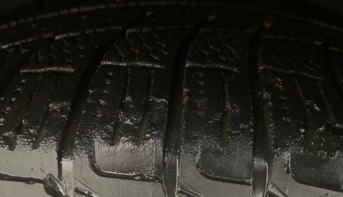 2018 Maruti Baleno DELTA DIESEL 1.3, Diesel, Manual, 95,453 km, Left Front Tyre Tread