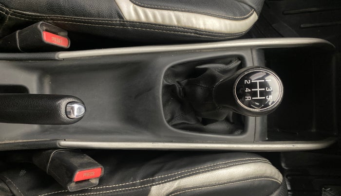 2018 Maruti Baleno DELTA DIESEL 1.3, Diesel, Manual, 95,453 km, Gear Lever