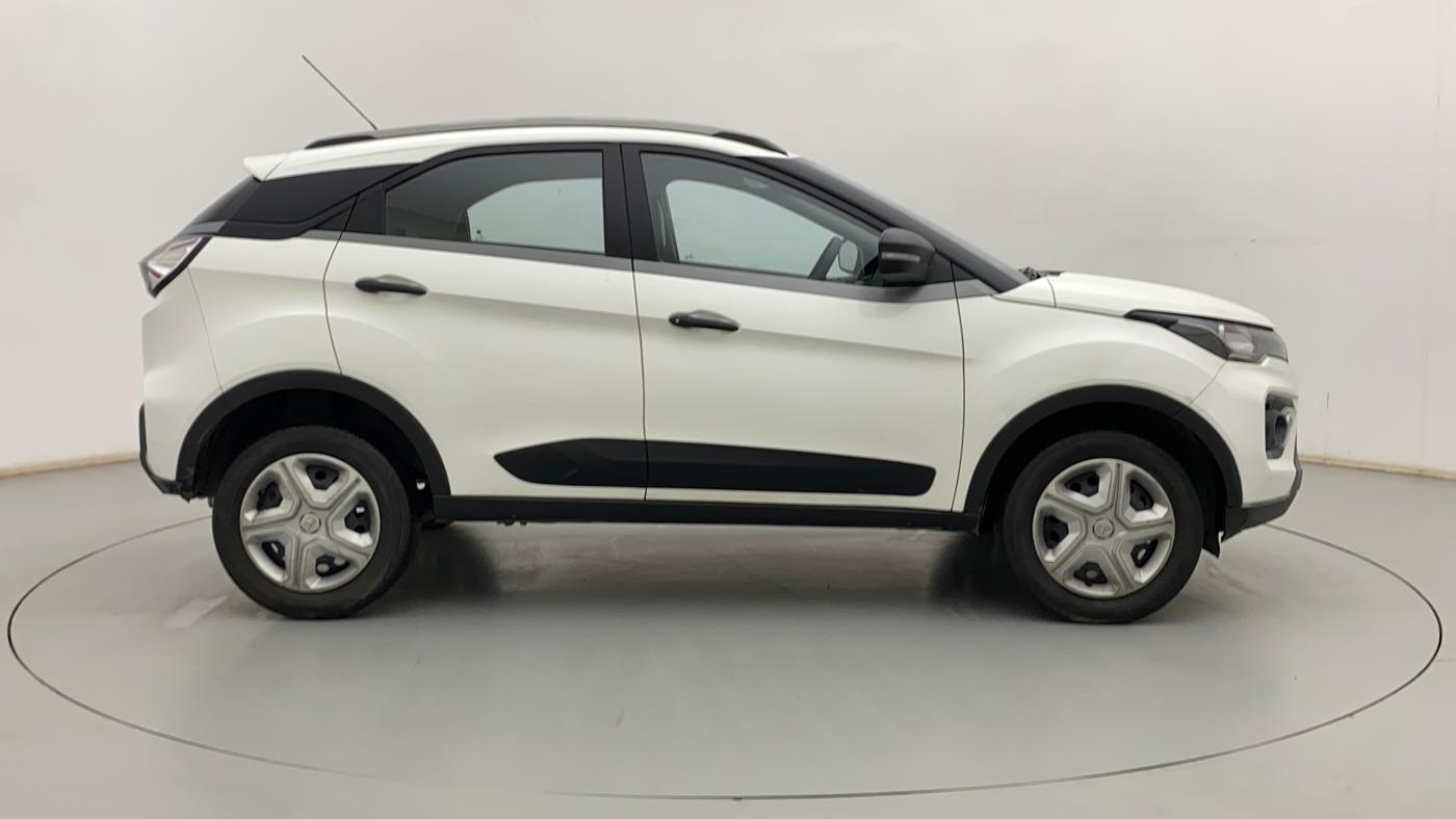 2021 Tata NEXON XM PETROL, Petrol, Manual, 53,746 km, Right Side View