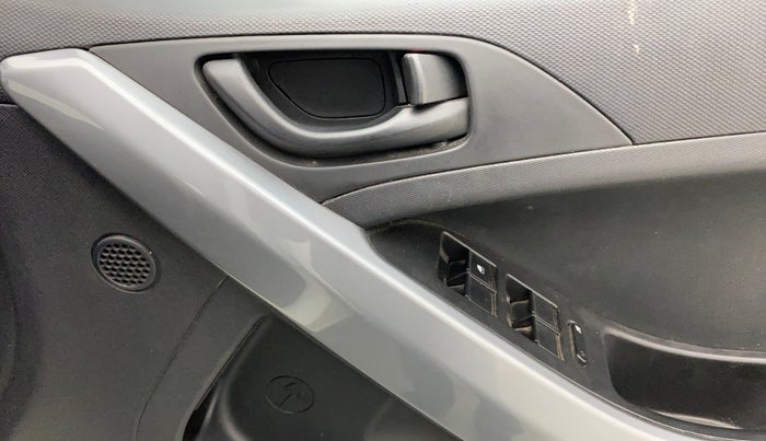 2021 Tata NEXON XM PETROL, Petrol, Manual, 53,746 km, Driver Side Door Panels Control