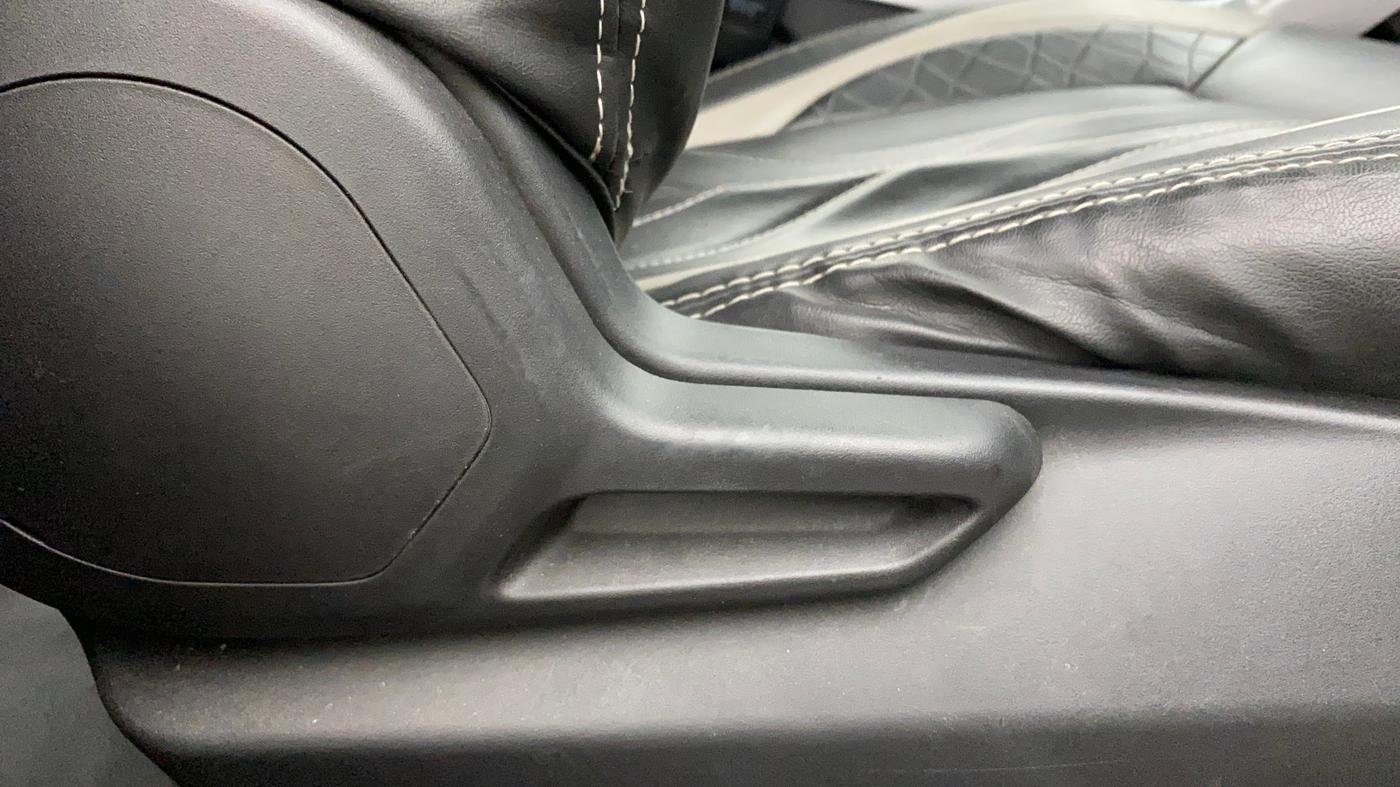 2021 Tata NEXON XM PETROL, Petrol, Manual, 53,746 km, Driver Side Adjustment Panel
