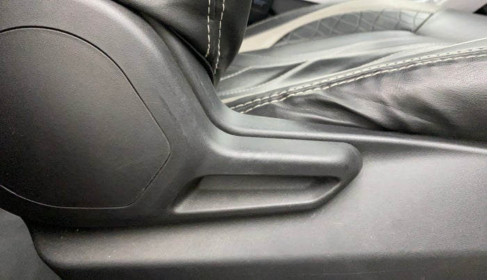 2021 Tata NEXON XM PETROL, Petrol, Manual, 53,746 km, Driver Side Adjustment Panel