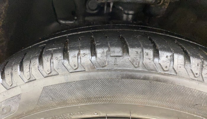 2019 Hyundai Verna 1.6 VTVT SX, Petrol, Manual, 39,066 km, Left Front Tyre Tread