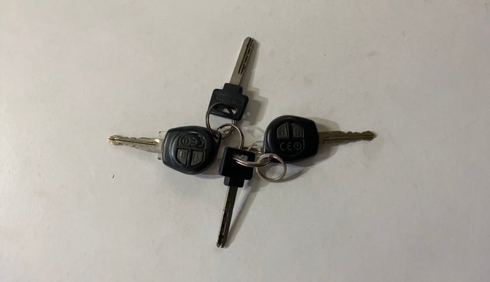 2017 Maruti Baleno DELTA PETROL 1.2, Petrol, Manual, 71,100 km, Key Close Up