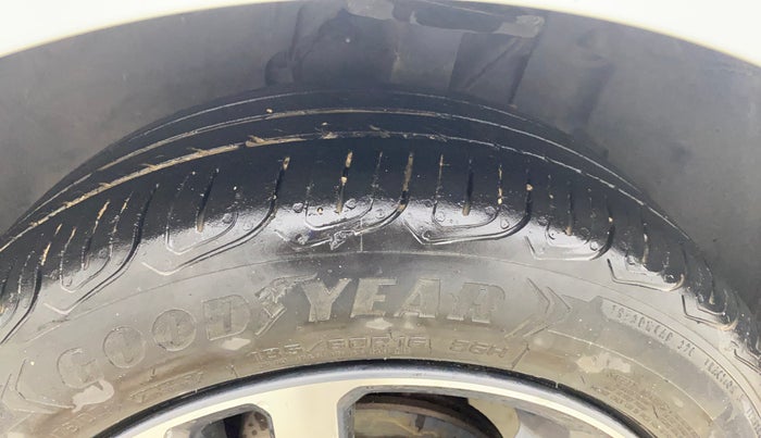 2022 Tata ALTROZ XZA PLUS, Petrol, Automatic, 53,140 km, Left Front Tyre Tread