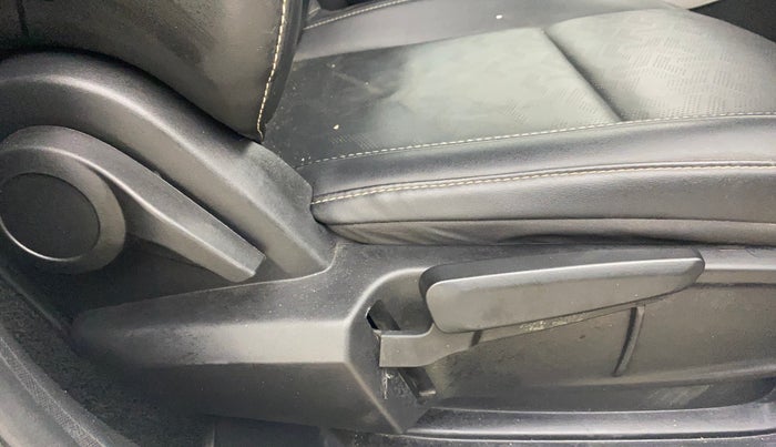 2022 Tata ALTROZ XZA PLUS, Petrol, Automatic, 53,140 km, Driver Side Adjustment Panel