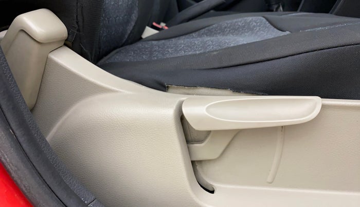 2013 Volkswagen Polo COMFORTLINE 1.2L PETROL, Petrol, Manual, 1,14,886 km, Driver Side Adjustment Panel