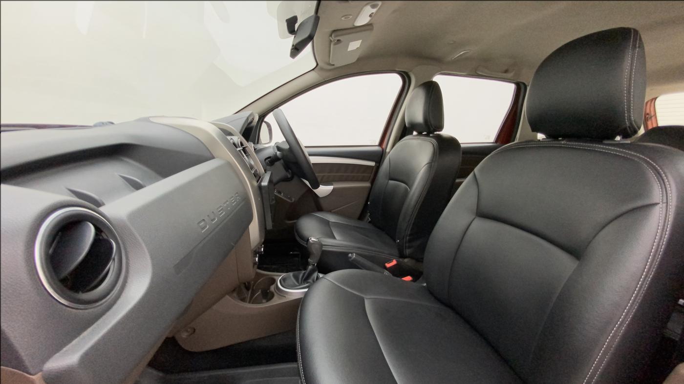 2016 Renault Duster 110 PS RXL 4X2 AMT, Diesel, Automatic, 34,279 km, Right Side Front Door Cabin