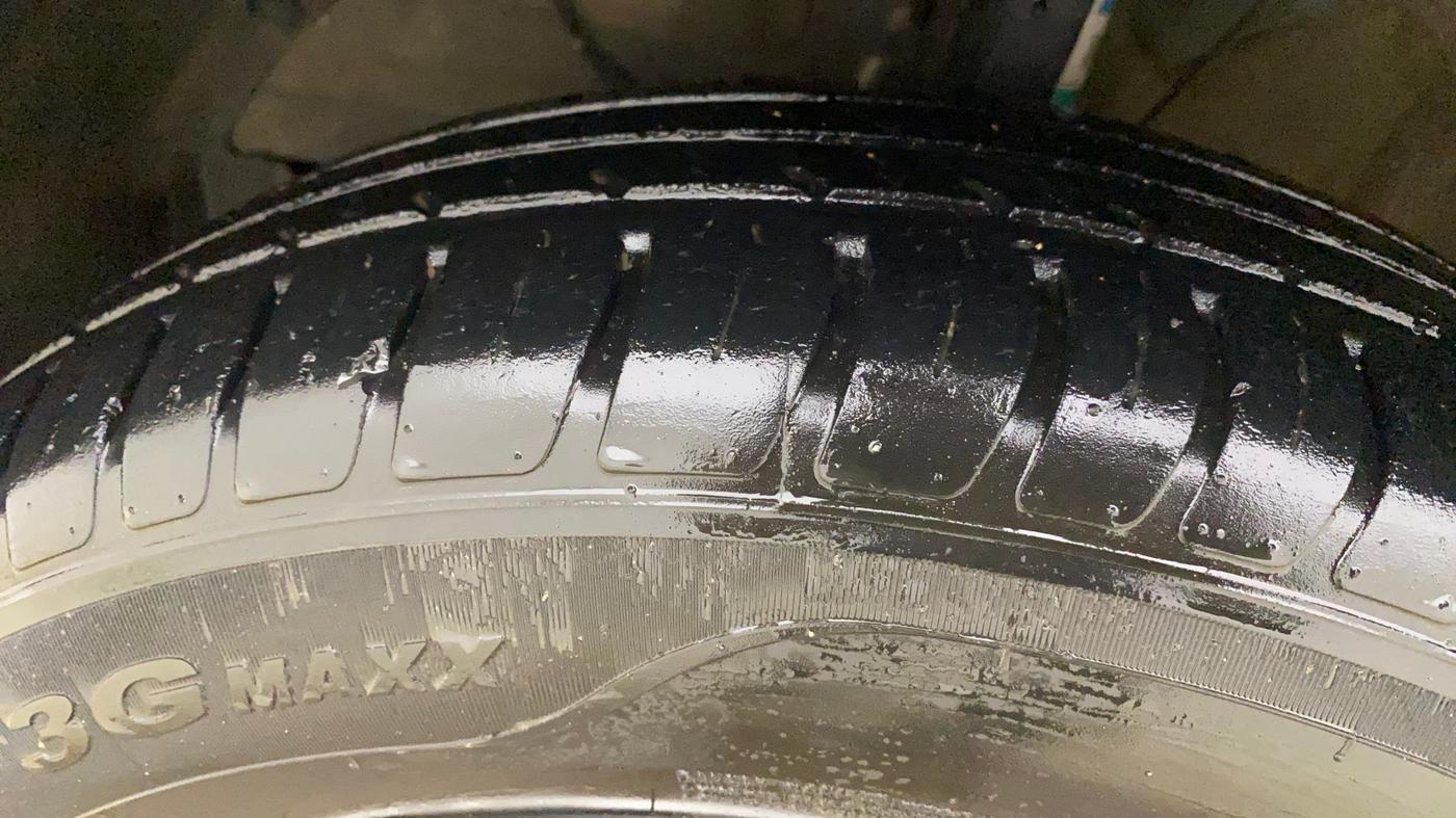 2023 Maruti Swift VXI, Petrol, Manual, 37,258 km, Left Front Tyre Tread
