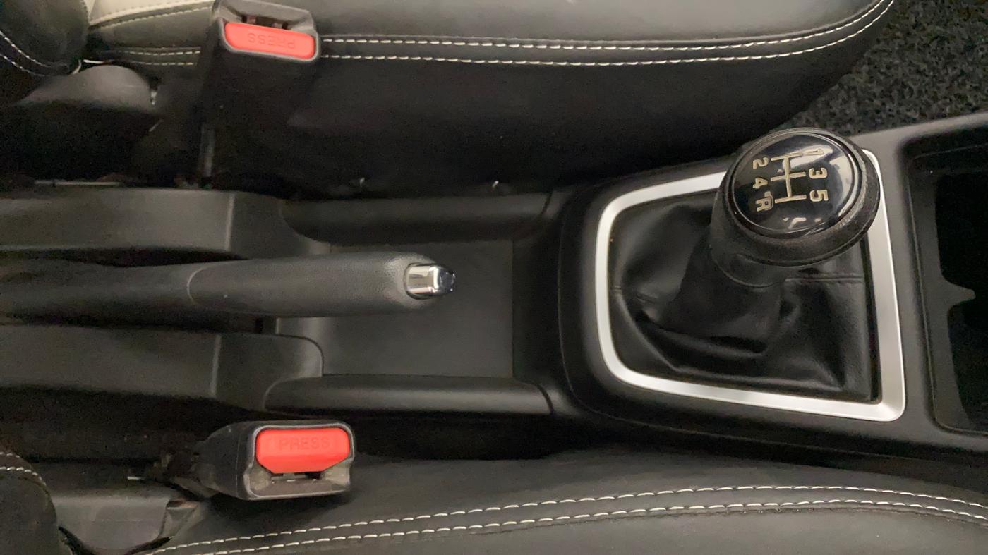 2023 Maruti Swift VXI, Petrol, Manual, 37,258 km, Gear Lever