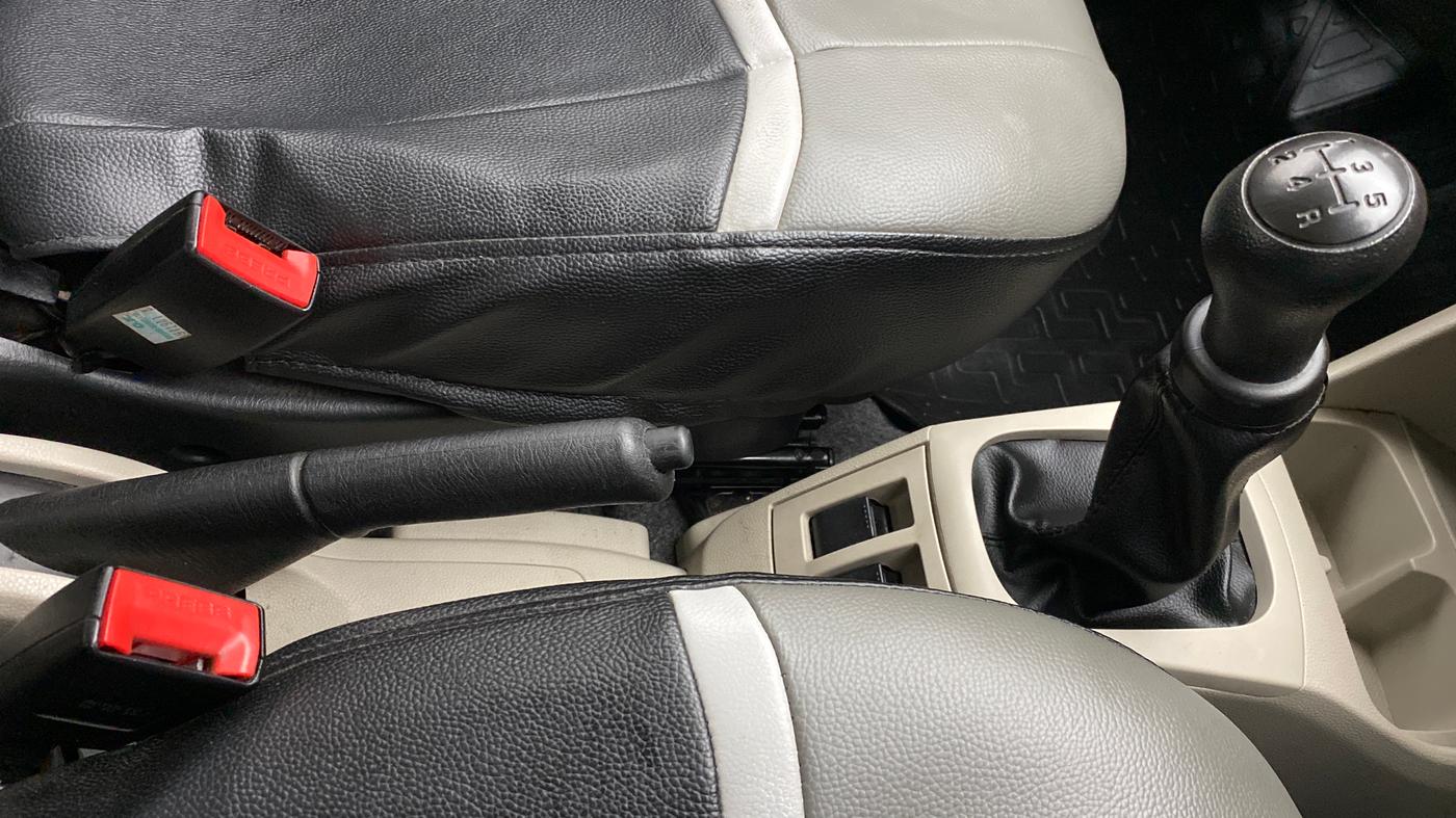 2019 Maruti Alto VXI, Petrol, Manual, 26,916 km, Gear Lever