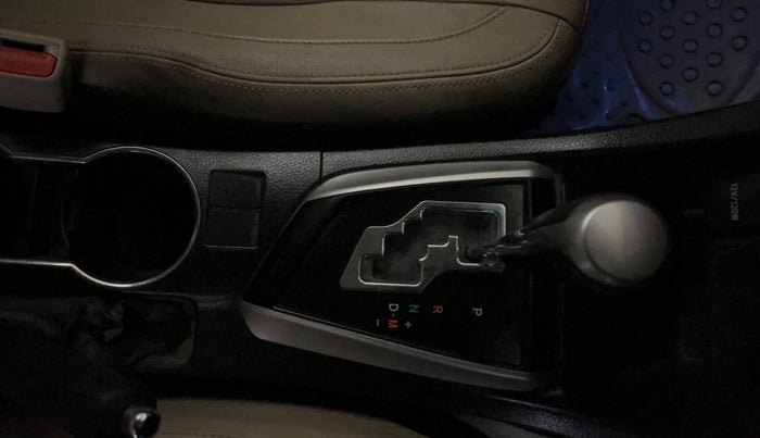 2016 Toyota Corolla Altis VL CVT PETROL, Petrol, Automatic, 90,628 km, Gear Lever