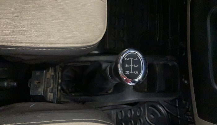 2013 Maruti Wagon R 1.0 LXI, Petrol, Manual, 44,378 km, Gear Lever