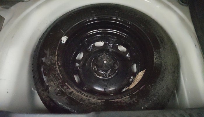 2014 Volkswagen Polo HIGHLINE1.2L, Petrol, Manual, 55,473 km, Spare Tyre