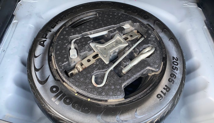 2015 Maruti S Cross ALPHA 1.3, Diesel, Manual, 74,524 km, Spare Tyre