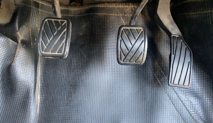 2015 Maruti S Cross ALPHA 1.3, Diesel, Manual, 74,524 km, Pedals