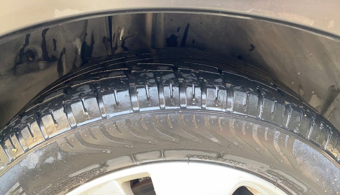 2015 Maruti S Cross ALPHA 1.3, Diesel, Manual, 74,524 km, Right Rear Tyre Tread