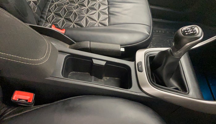 2021 Tata ALTROZ XZ 1.2, Petrol, Manual, 25,330 km, Gear Lever