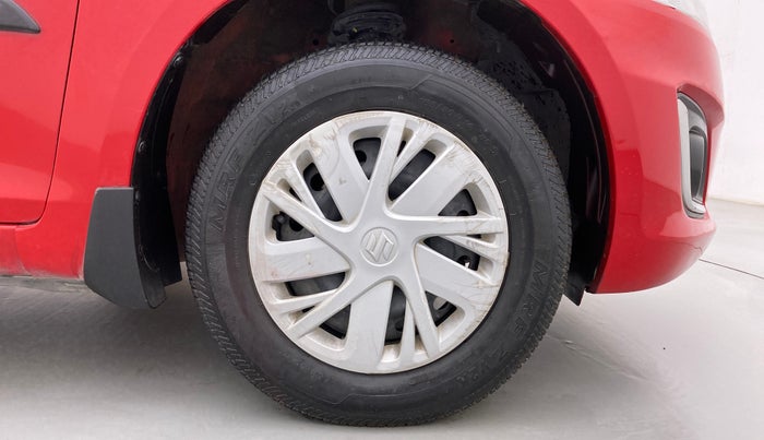 2016 Maruti Swift VXI, Petrol, Manual, 62,849 km, Right Front Wheel