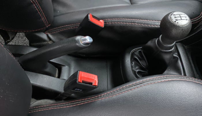 2016 Maruti Swift VXI, Petrol, Manual, 62,849 km, Gear Lever