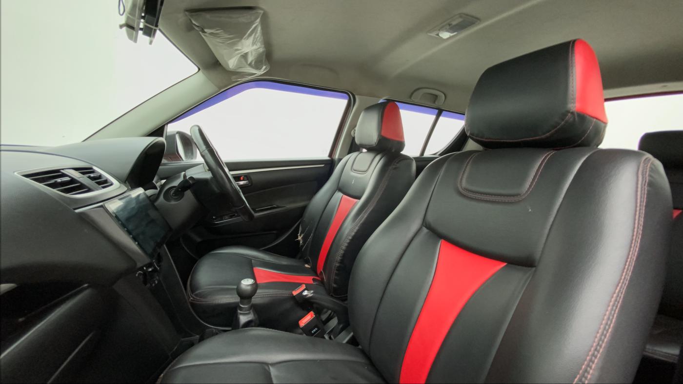 2016 Maruti Swift VXI, Petrol, Manual, 62,849 km, Right Side Front Door Cabin
