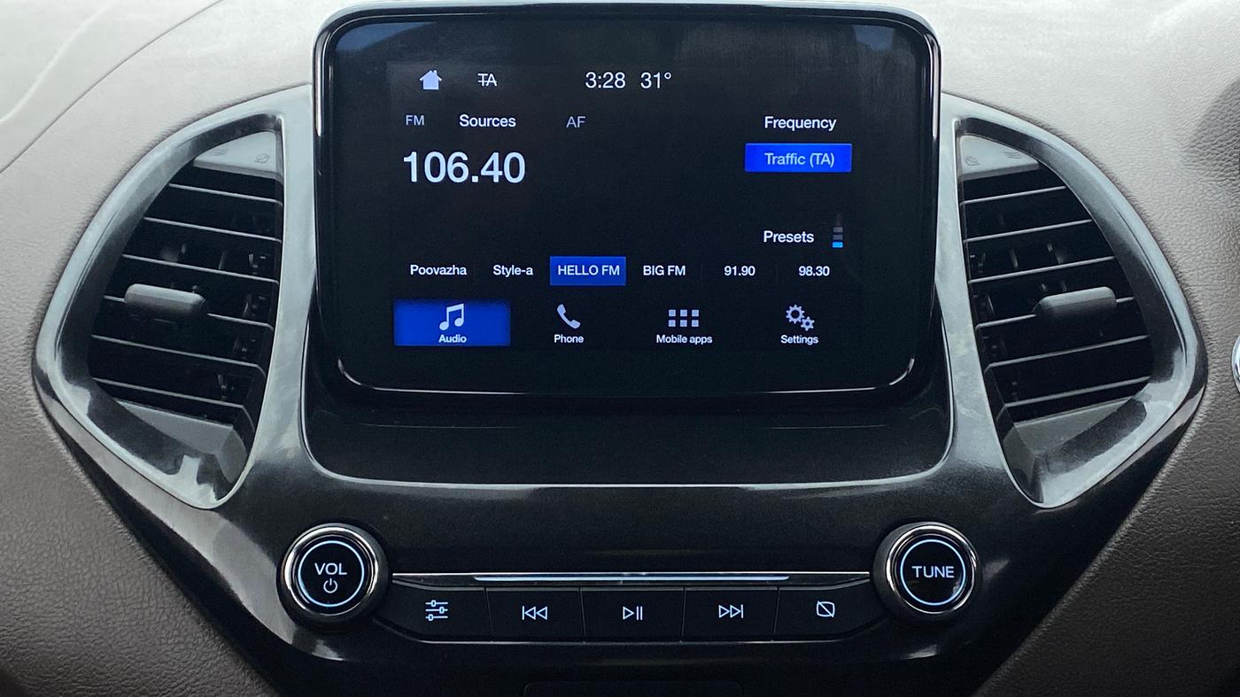 2018 Ford FREESTYLE TITANIUM + 1.2 TI-VCT, Petrol, Manual, 15,703 km, Infotainment System