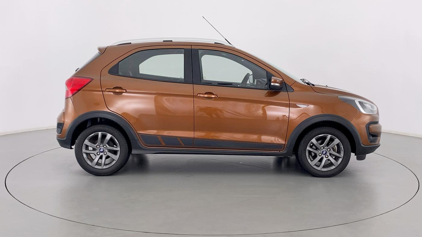 2018 Ford FREESTYLE TITANIUM + 1.2 TI-VCT, Petrol, Manual, 15,703 km, Right Side View