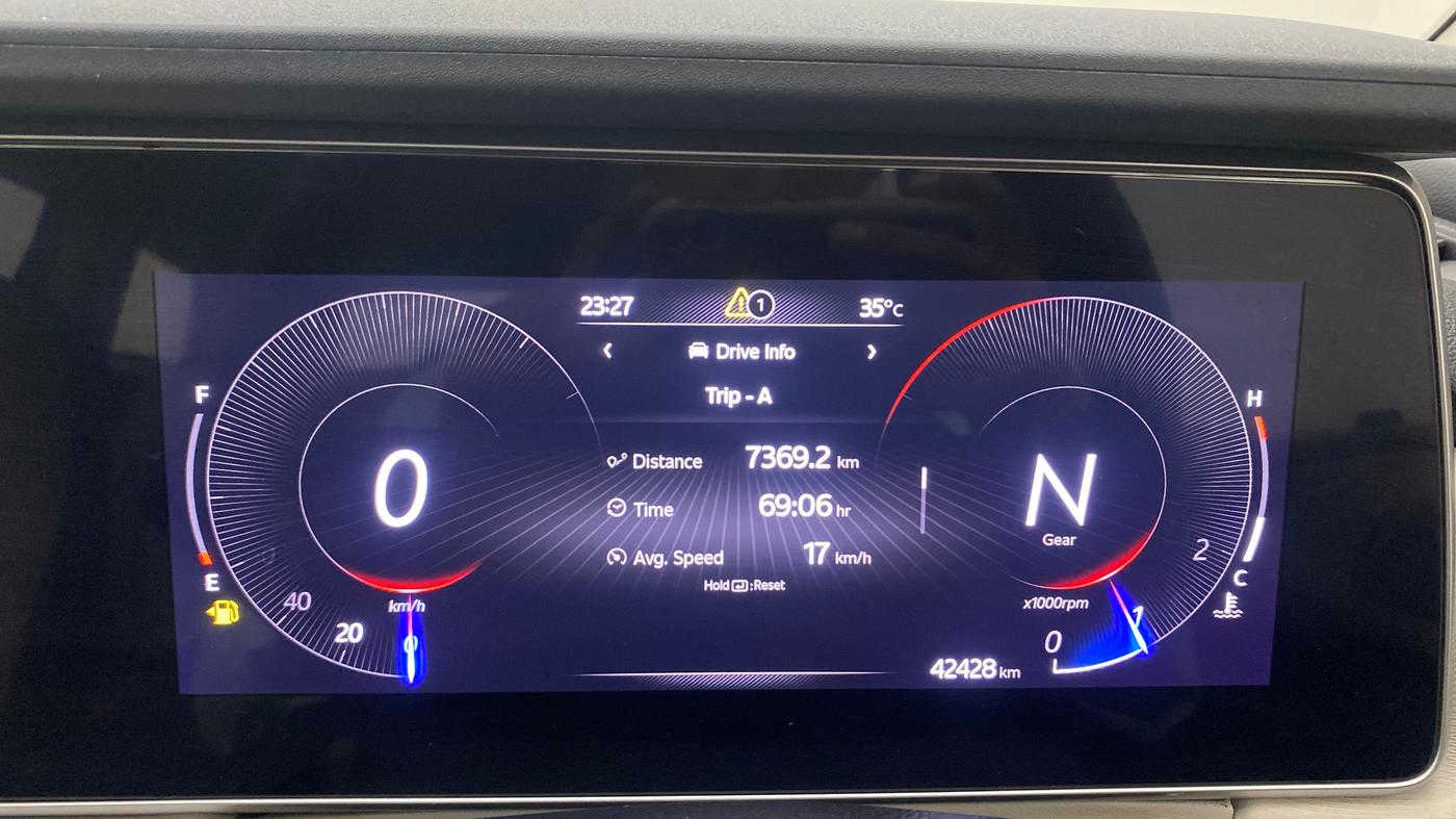 2022 Mahindra XUV700 AX 5 P MT 5 STR, Petrol, Manual, 42,517 km, Odometer Image