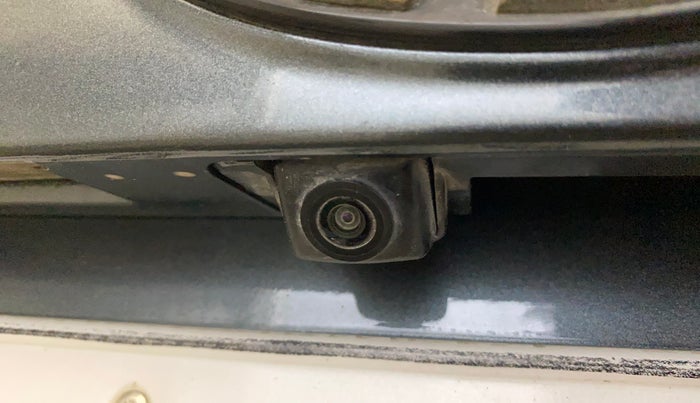 2019 Mahindra XUV300 W8 (O) 1.5 DIESEL AMT, Diesel, Automatic, 81,169 km, Parking Camera