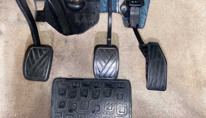 2020 Maruti Ertiga ZXI SHVS, Petrol, Manual, 39,800 km, Pedals