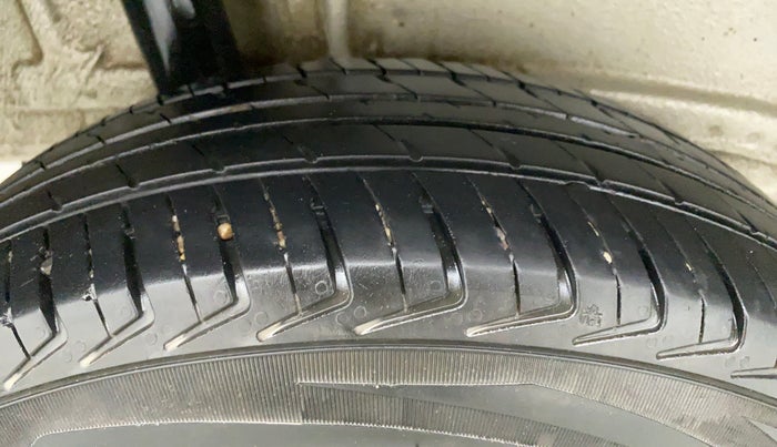 2020 Maruti New Wagon-R LXI CNG 1.0, CNG, Manual, 23,705 km, Right Rear Tyre Tread