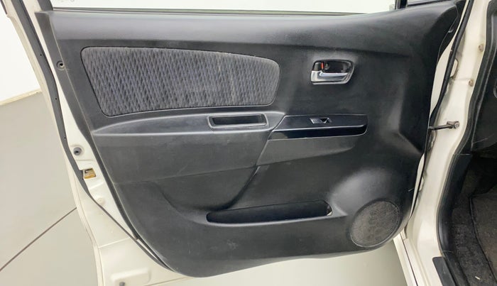2013 Maruti Wagon R Stingray LXI, Petrol, Manual, 82,158 km, Front passenger door - Trim has minor damage