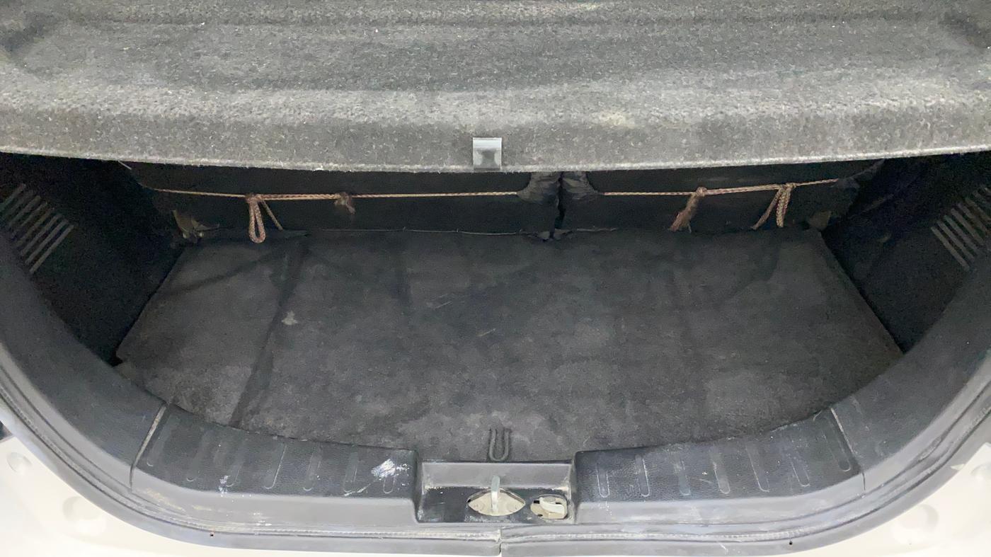2013 Maruti Wagon R Stingray LXI, Petrol, Manual, 82,158 km, Boot Inside
