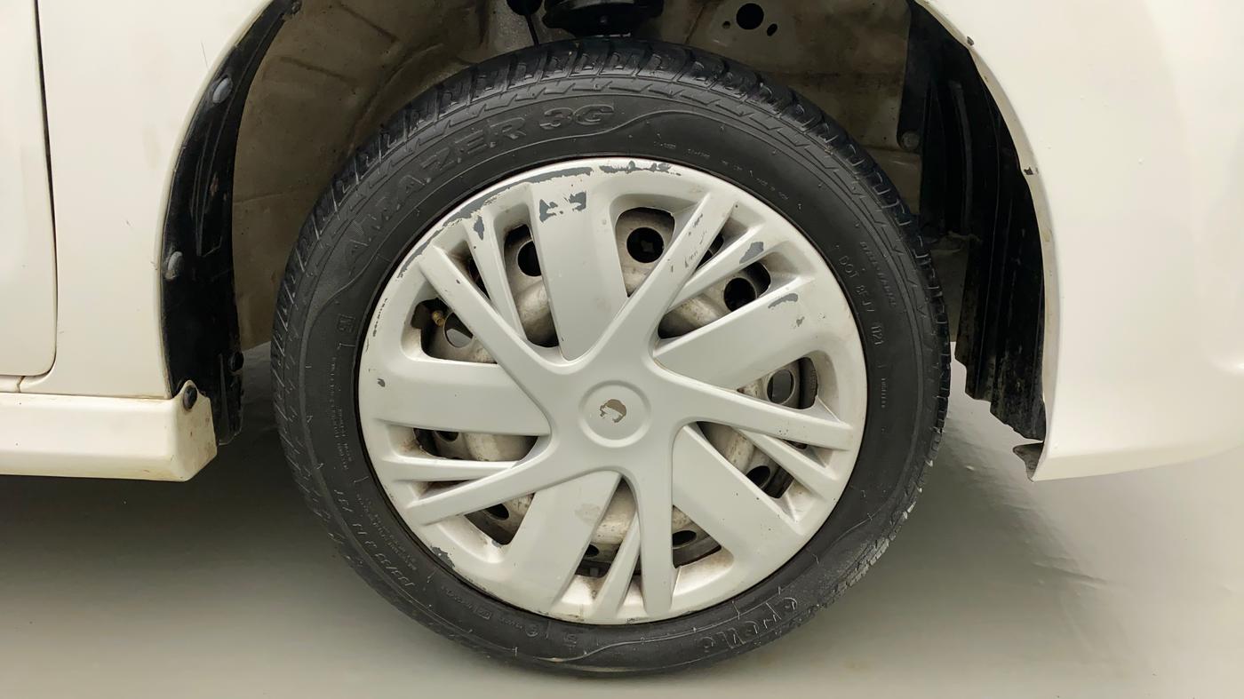 2013 Maruti Wagon R Stingray LXI, Petrol, Manual, 82,158 km, Right Front Wheel