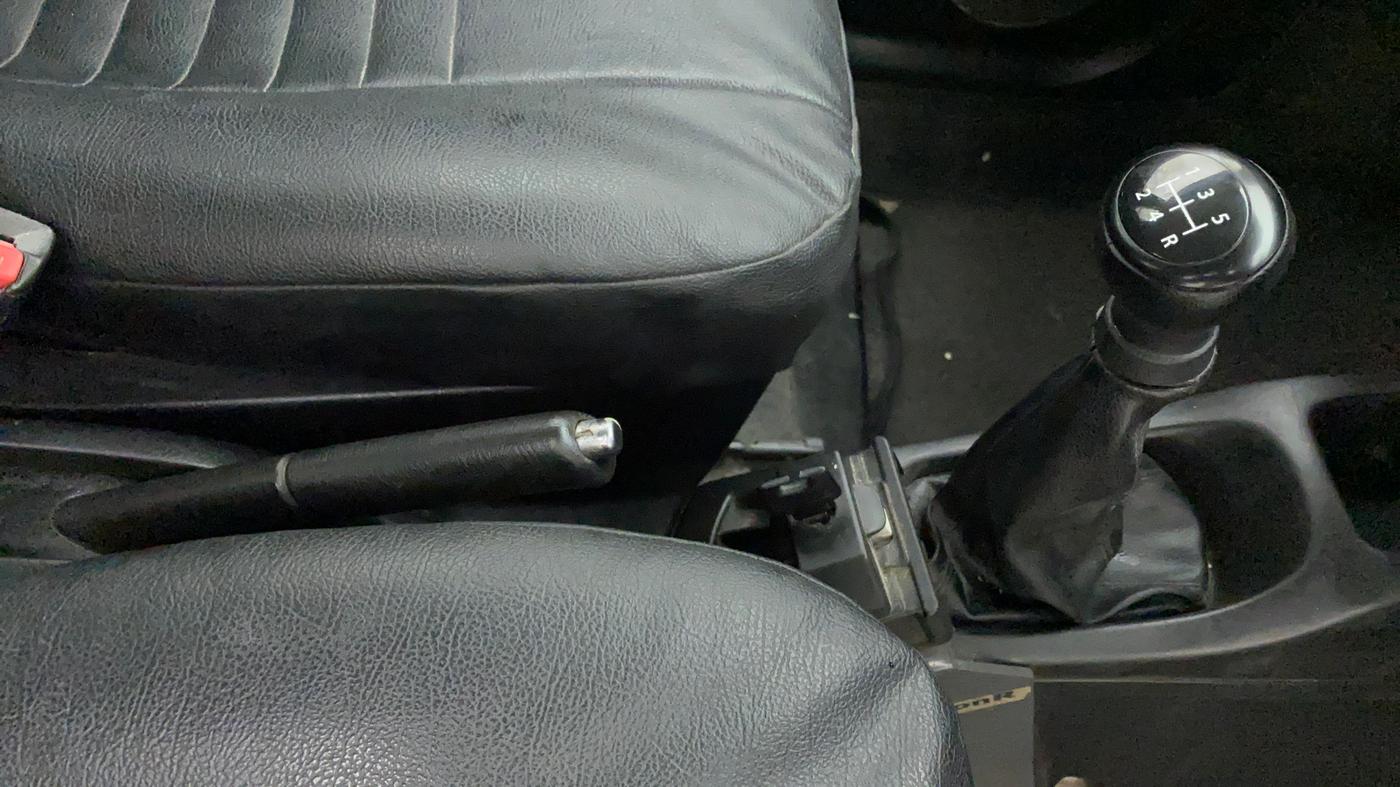 2013 Maruti Wagon R Stingray LXI, Petrol, Manual, 82,158 km, Gear Lever