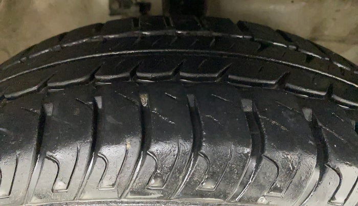2013 Maruti Wagon R Stingray LXI, Petrol, Manual, 82,158 km, Right Front Tyre Tread