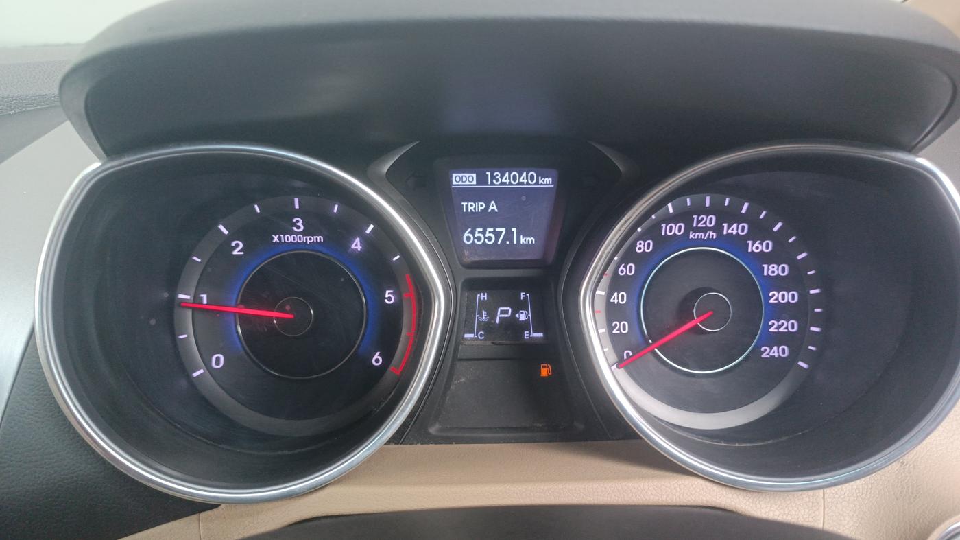 2014 Hyundai New Elantra 1.6 SX AT DIESEL, Diesel, Automatic, 1,34,040 km, Odometer Image