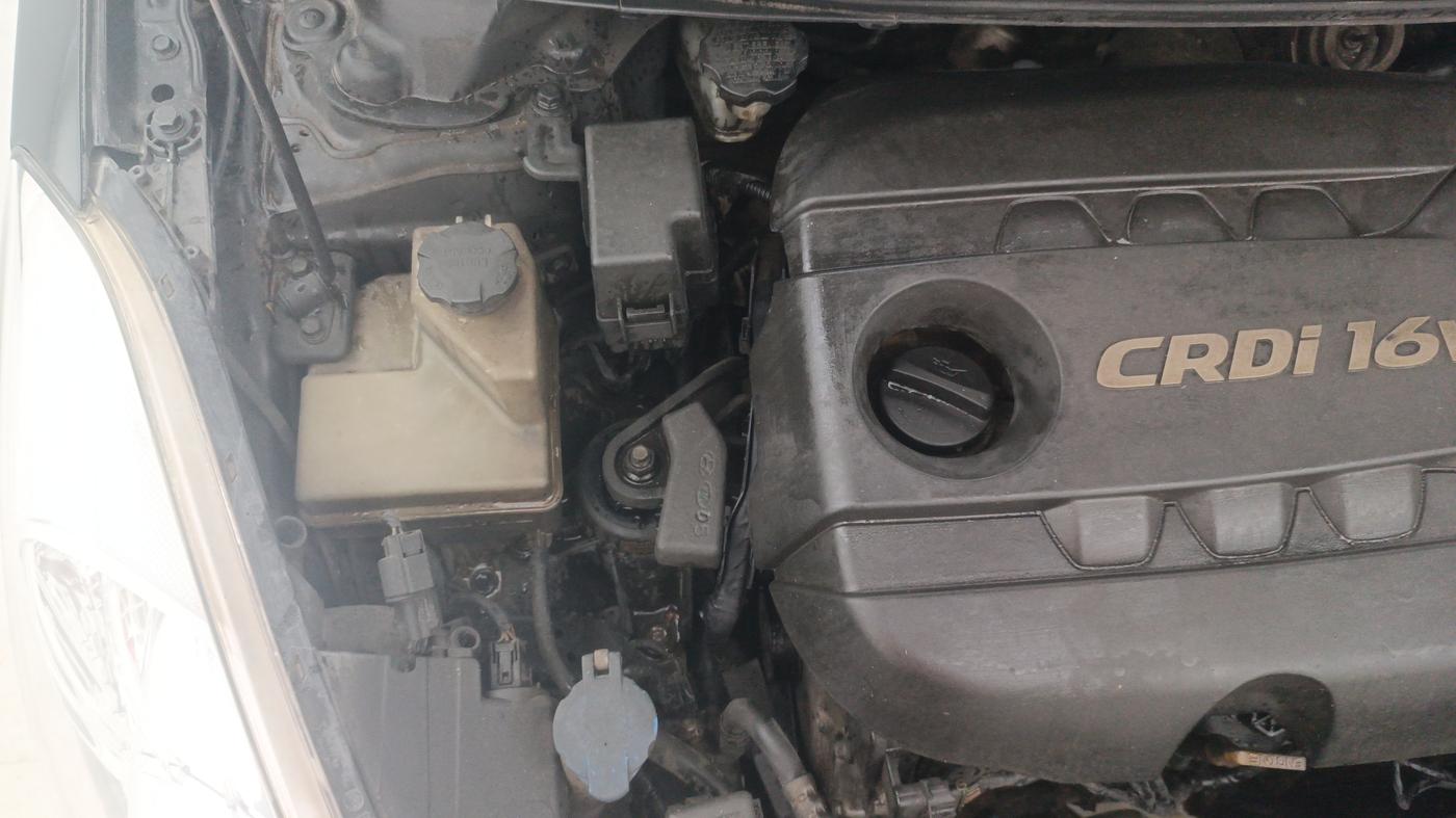 2014 Hyundai New Elantra 1.6 SX AT DIESEL, Diesel, Automatic, 1,34,040 km, Engine View - Right