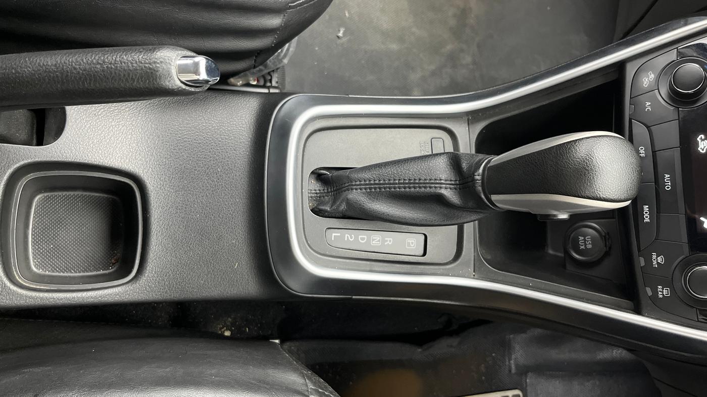 2021 Maruti S Cross ZETA AT 1.5, Petrol, Automatic, 48,330 km, Gear Lever