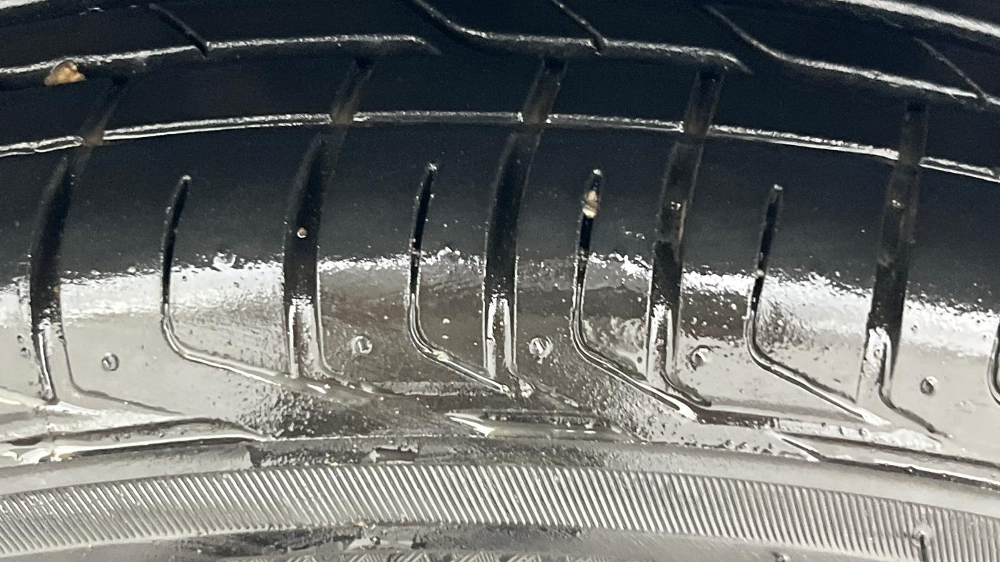 2021 Maruti S Cross ZETA AT 1.5, Petrol, Automatic, 48,330 km, Left Front Tyre Tread
