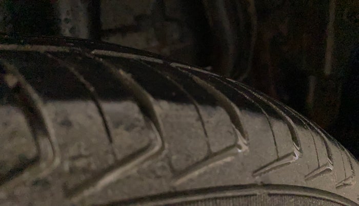2021 Maruti New Wagon-R LXI CNG 1.0, CNG, Manual, 80,240 km, Left Rear Tyre Tread