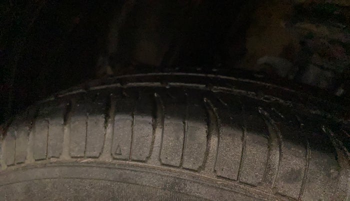 2021 Maruti New Wagon-R LXI CNG 1.0, CNG, Manual, 80,240 km, Left Front Tyre Tread