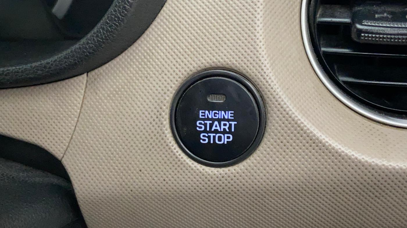 2014 Hyundai Grand i10 ASTA 1.1 CRDI, Diesel, Manual, 71,374 km, Keyless Start/ Stop Button