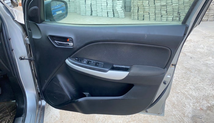 2017 Maruti Baleno ZETA PETROL 1.2, Petrol, Manual, 34,287 km, Driver Side Door Panels Control