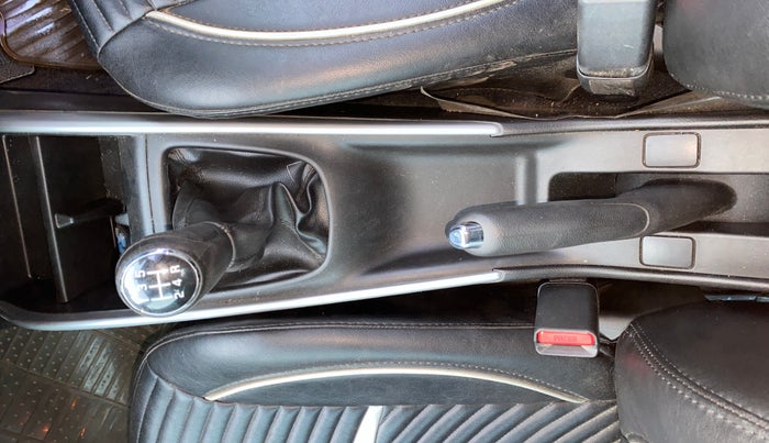 2017 Maruti Baleno ZETA PETROL 1.2, Petrol, Manual, 34,287 km, Gear Lever